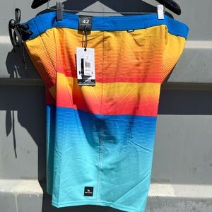 Board Shorts/Surfing
